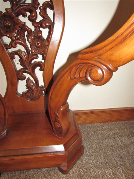 BEAUTIFULLY CARVED STAINED WOOD FINISH CONSOLE/HALL TABLE