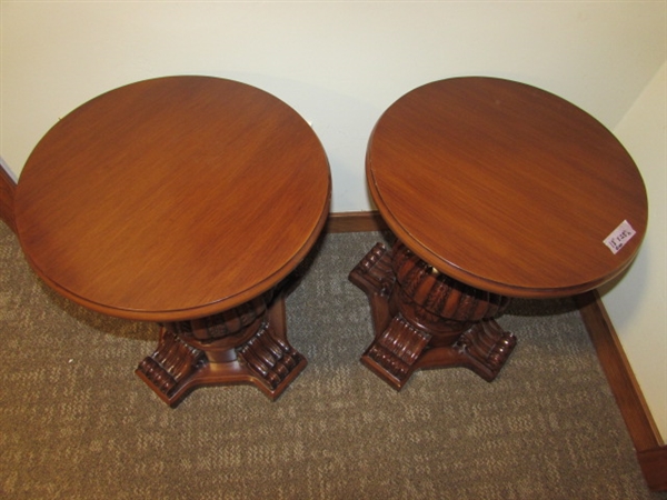 PAIR OF BEAUTIFULLY CARVED WOOD PEDESTAL END/ACCENT TABLES