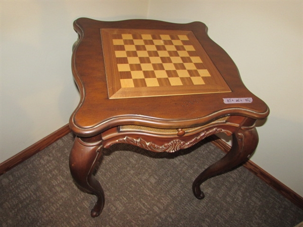 WOOD GAMING TABLE