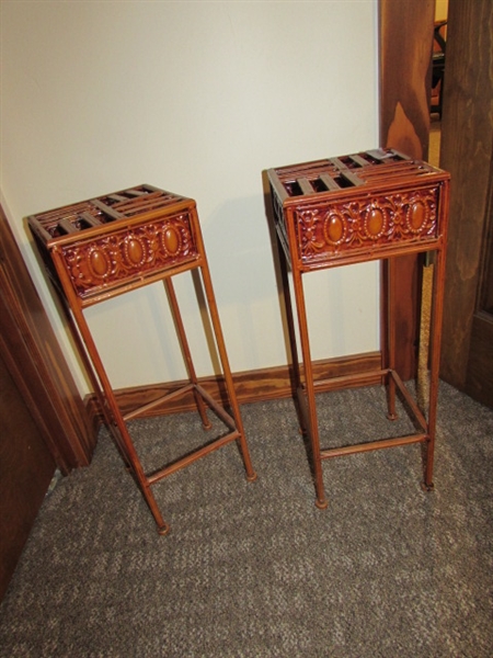 PAIR OF METAL PLANT STANDS