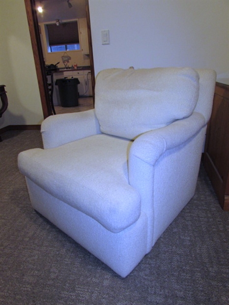 LARGE COMFY CREAM/OFF-WHITE ARMCHAIR