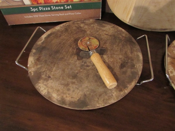 2 PIZZA STONE SETS & WOOD SPATULA FOR PIZZA