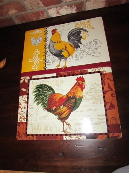 KITCHEN CHICKEN/ROOSTER DECOR