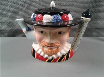 Bills Royal Guard Bust Tea Pot