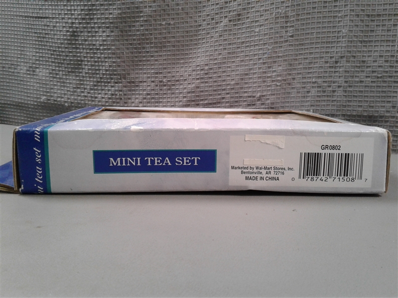 NIB- Miniature Apple Tea Set