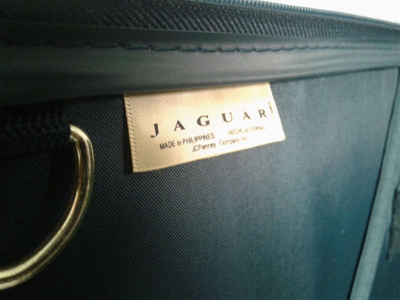 24 Jaguar Rolling Luggage