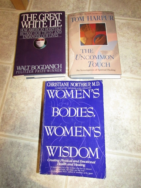 20+ MEDICAL, HEALTH/WELLNESS BOOKS