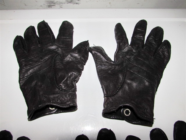 MEN'S LEATHER HARLEY DAVIDSON GLOVES & DRIVING GLOVES