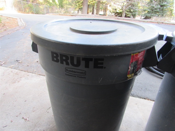 3 BRUTE 32-GALLON CONTAINERS