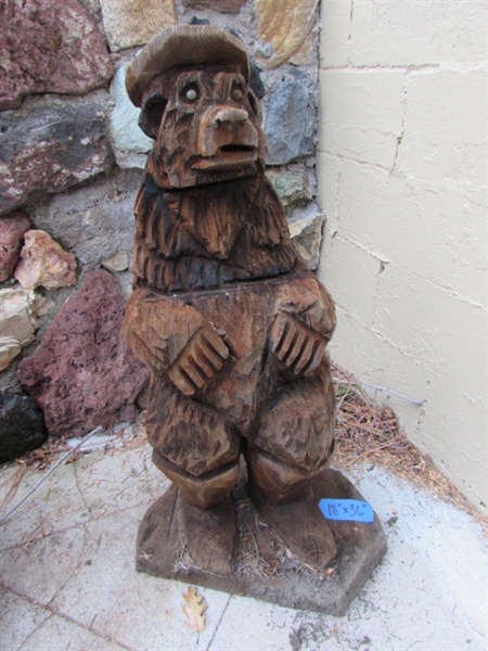 CHAINSAW CARVED BEAR W/HAT & BOOTS