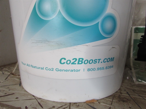 CO2 GENERATOR & BOTANICARE TUB