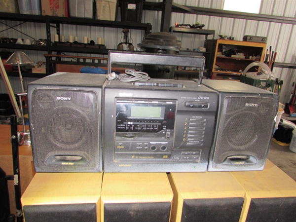 SONY CD RADIO CASSETTE CORDER BOOM BOX WITH 4 LARGE DAHLTON LOUDSPEAKERS