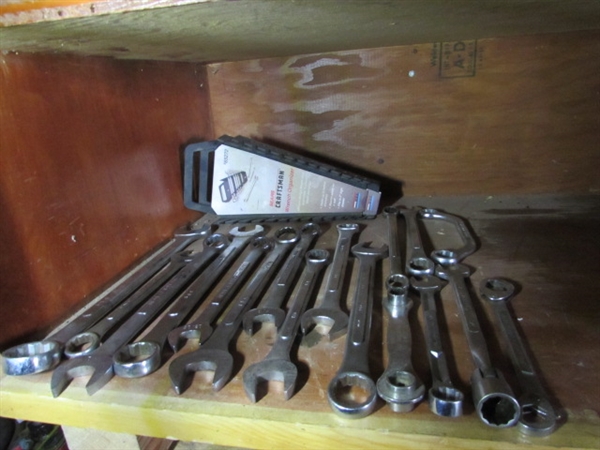 WRENCH ORGANIZER & TOOLS