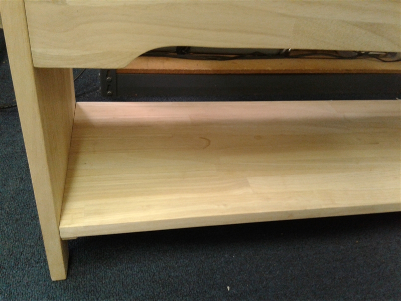 Nice Sturdy Wood Bench W/Shelf