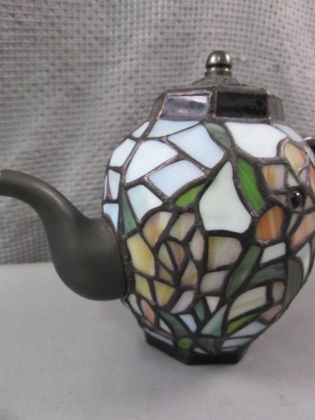 Stained Glass Teapot Lamp Shade