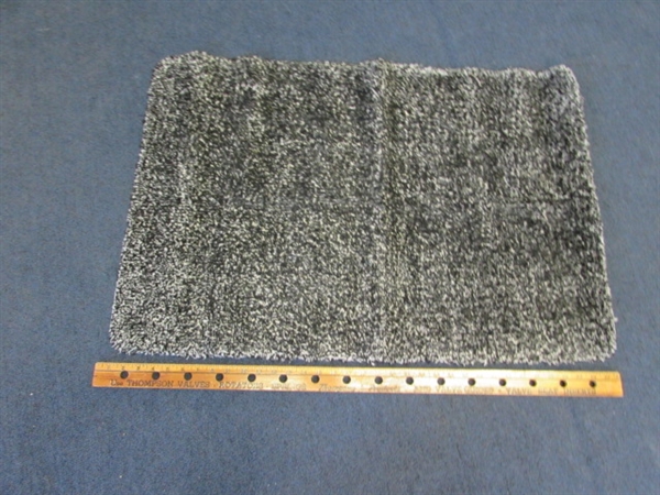 2x3 Area Rug with Rubber Back