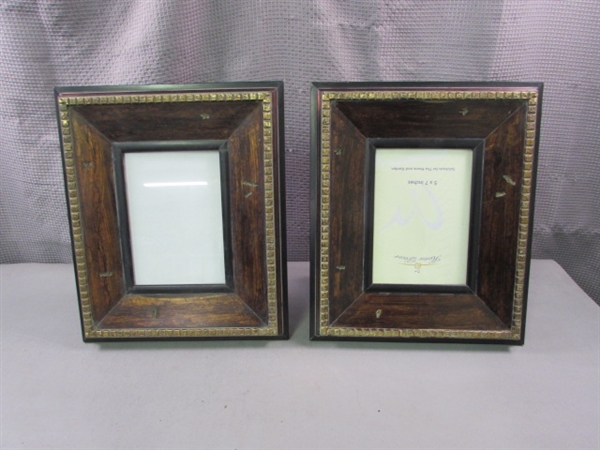Pair of 5x7 Frames & 20 Metal Framed Mirror