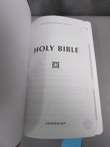 Like New Large Print Church Bible with Leatherette Cover