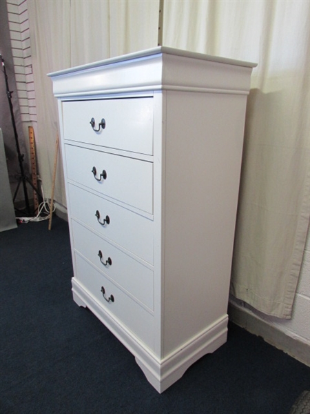 Chest Of Drawers with 5 Drawers