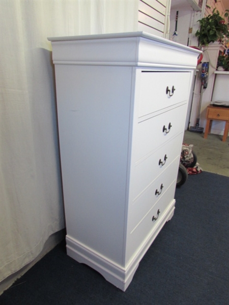 Chest Of Drawers with 5 Drawers