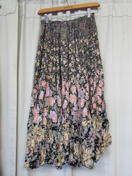 Women's Size Large Skirts