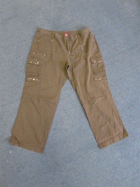 5 Pairs Women's Capris & Pants