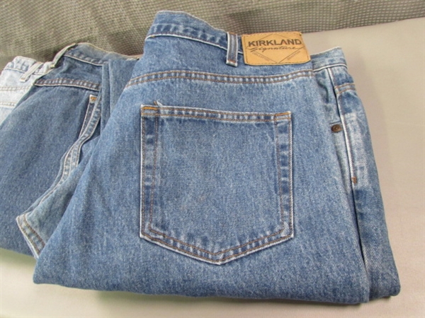 3 Pair Men's Jeans 42 Waist