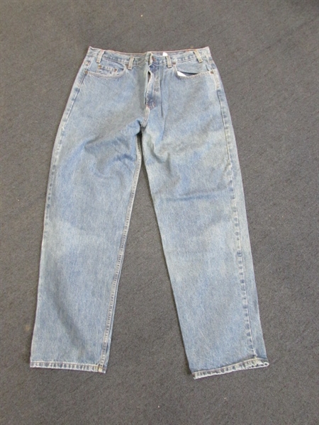 3 Pair Men's Jeans 42 Waist