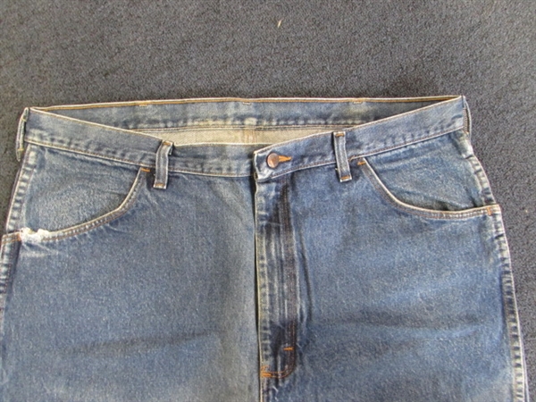 3 Pair Men's Jeans 42 Waist