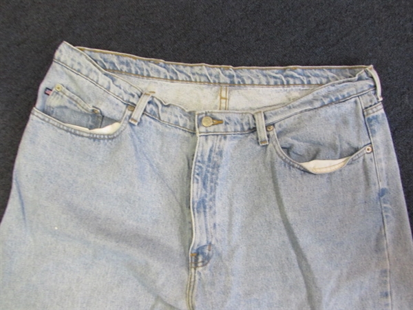 3 Pair Men's Jeans 42 Waist