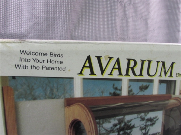 Avarium - Mirrored Window Bird Feeder