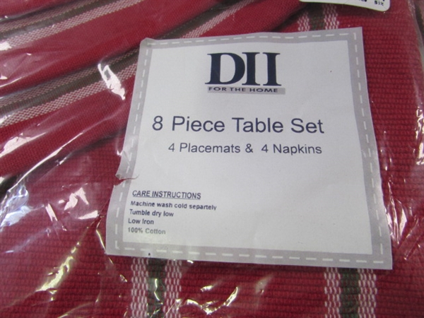 4 - New 8-Piece Cloth Placemat & Napkin Sets