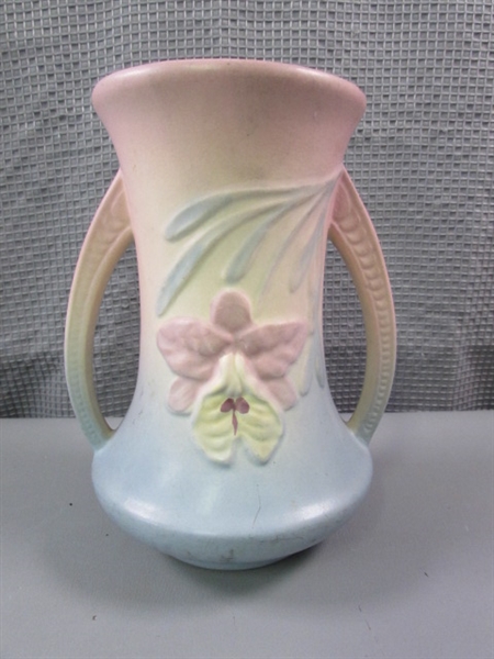 Vintage Hull Orchid Double Handled Vase #304-6