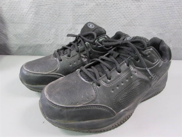 Men's Athletic Works Shoes Sz 11 4E, New Crew Socks