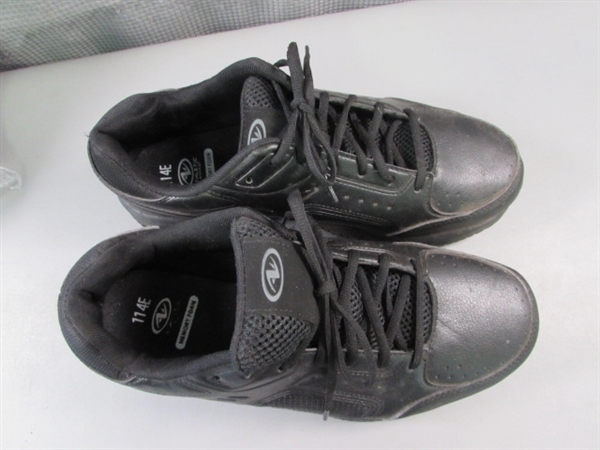 Men's Athletic Works Shoes Sz 11 4E, New Crew Socks