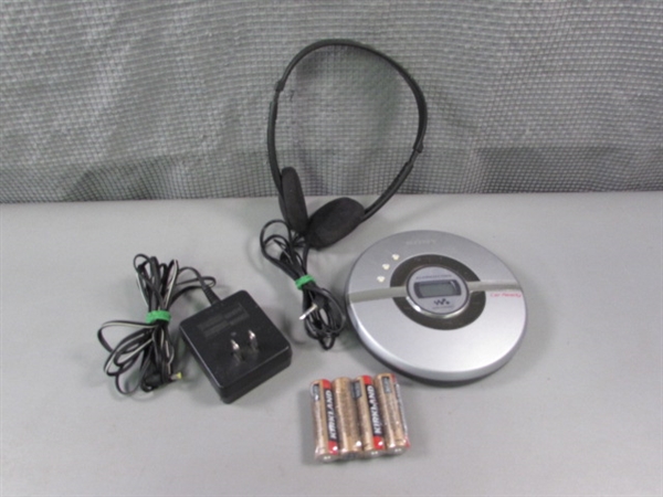 Sony CD Walkman w/Headphones & Batteries