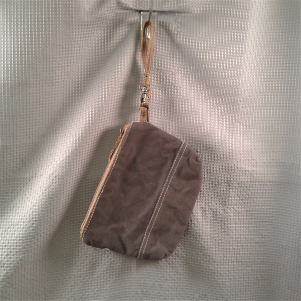 *Brand New* MYRA URGING POUCH