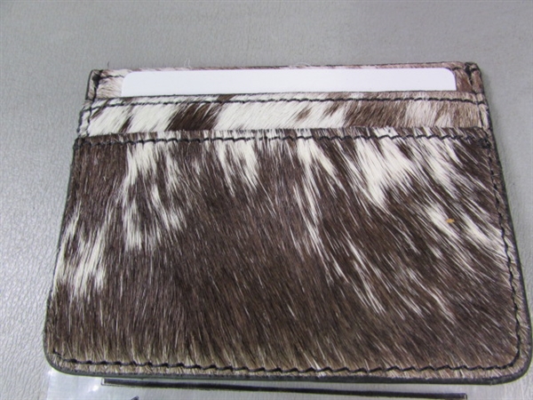 *Brand New* MYRA LE TEXAS CREDIT-CARD HOLDER