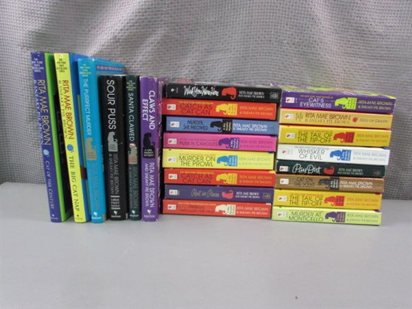 22 Book Collection Rita Mae Brown & Sneaky Pie Brown 