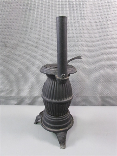 Miniature Cast Iron Pot Belly Stove