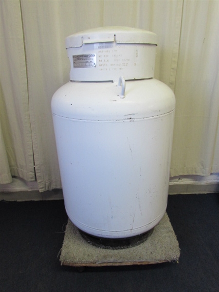 100-Gallon Propane Tank - Empty