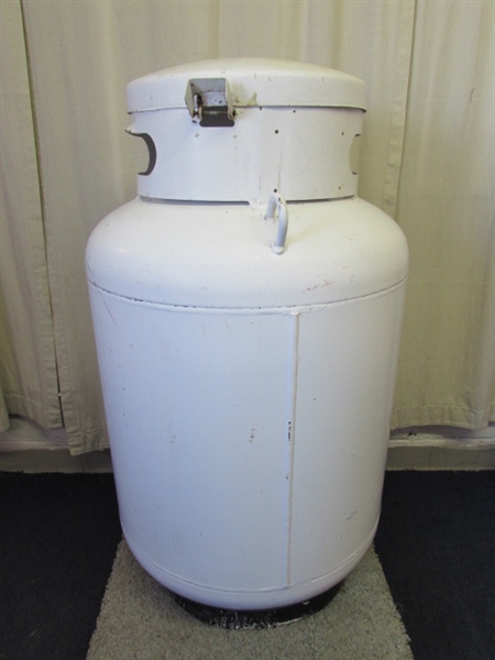 100-Gallon Propane Tank - Empty