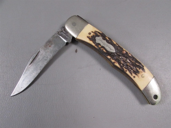 2 Schrade Trapper Knives & Barlow