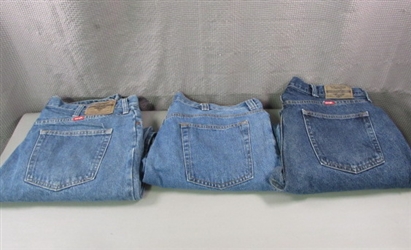 Mens 38x30 Wrangler & Blue Mountain Jeans