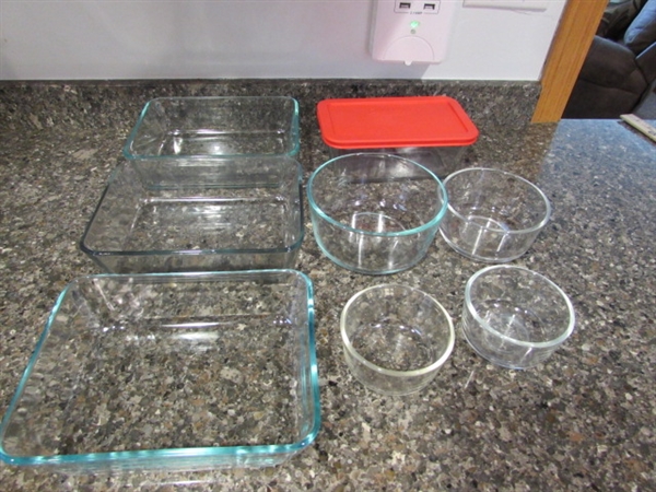 Pyrex Storage Containers