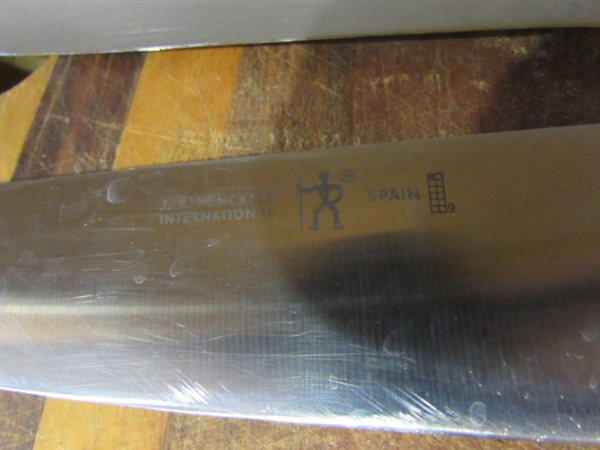 J.A. Henckels International Knife Set w/Cutting Board