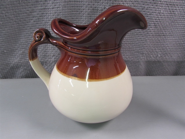 Vintage McCoy USA Pottery Pitcher #7515