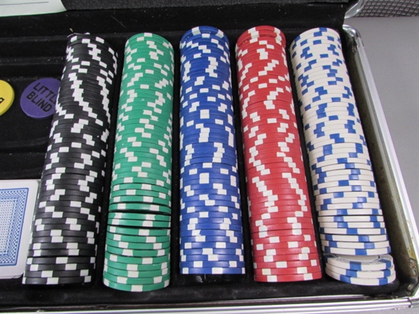 Cardinal's Texas Hold 'Em Tournament Poker Chips