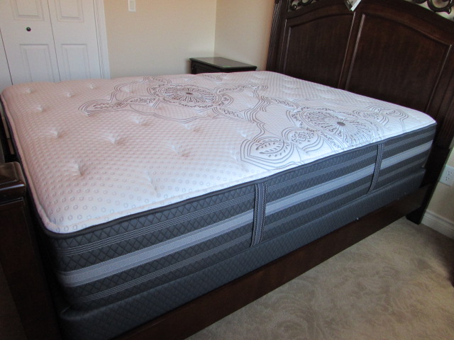 coil comfort pillowtop queen mattress and boxspring set