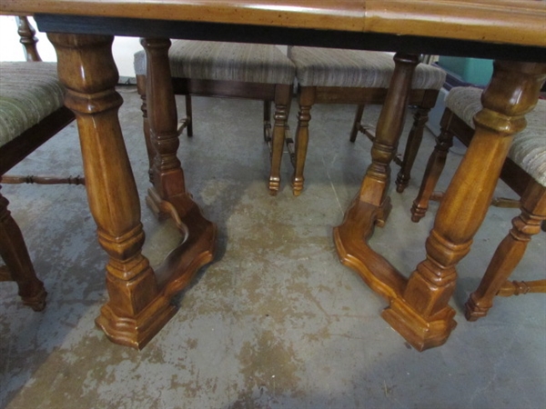 Vintage Solid Wood Dining Table W/6 Chairs